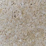 Photo des détails de pierre calcaire Crema Elche